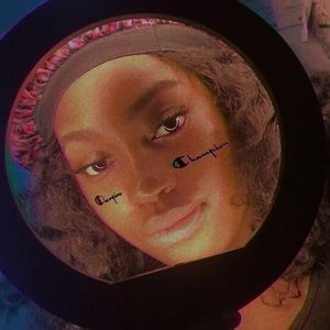 Meet your Posher, Destiny